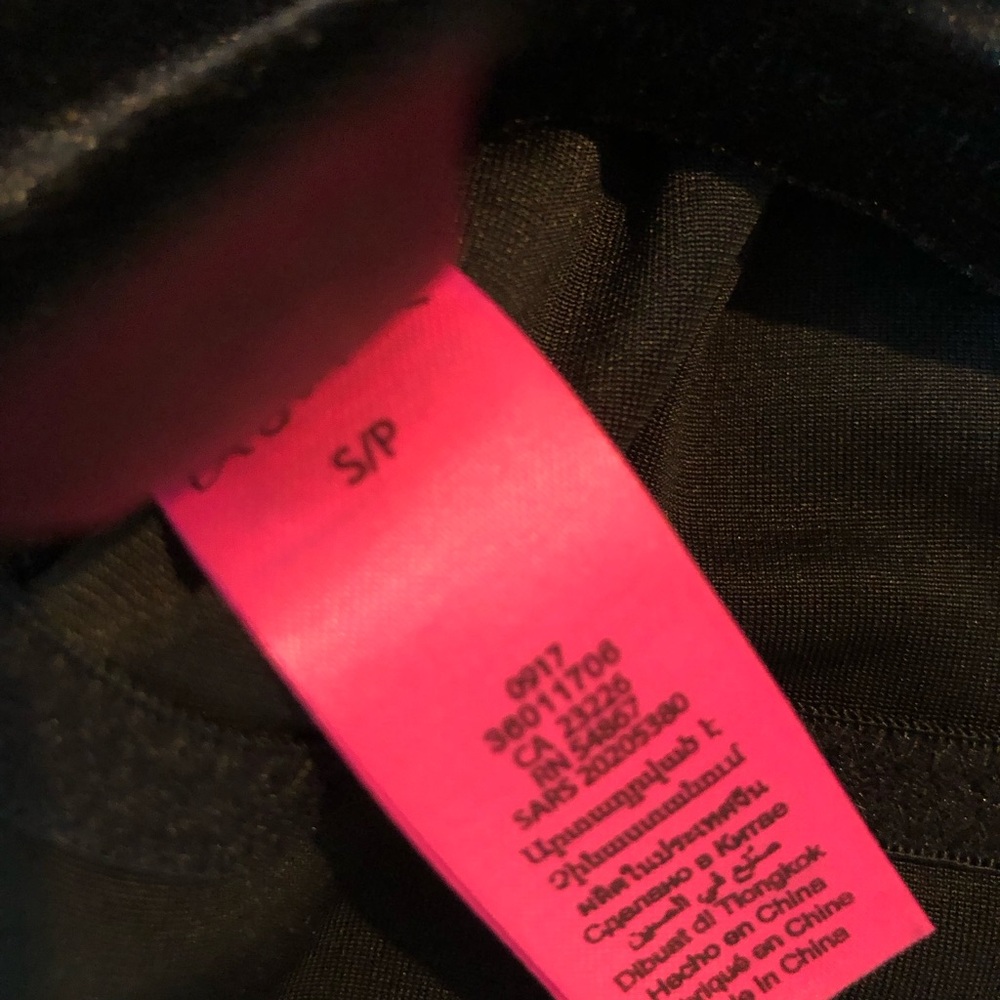 La SENZA Black Velvet like Top - Picture 6 of 6